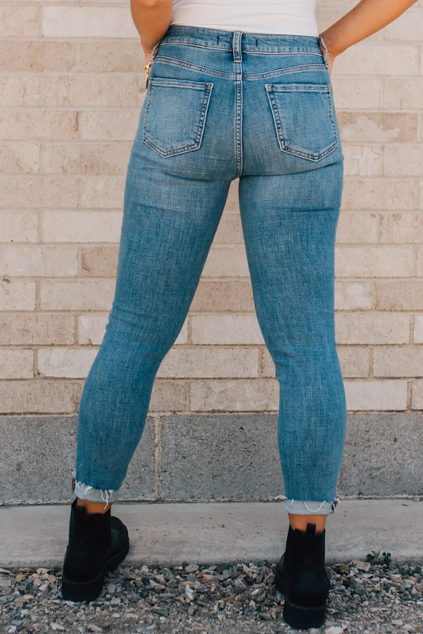 Annalise Distressed Skinny Jeans