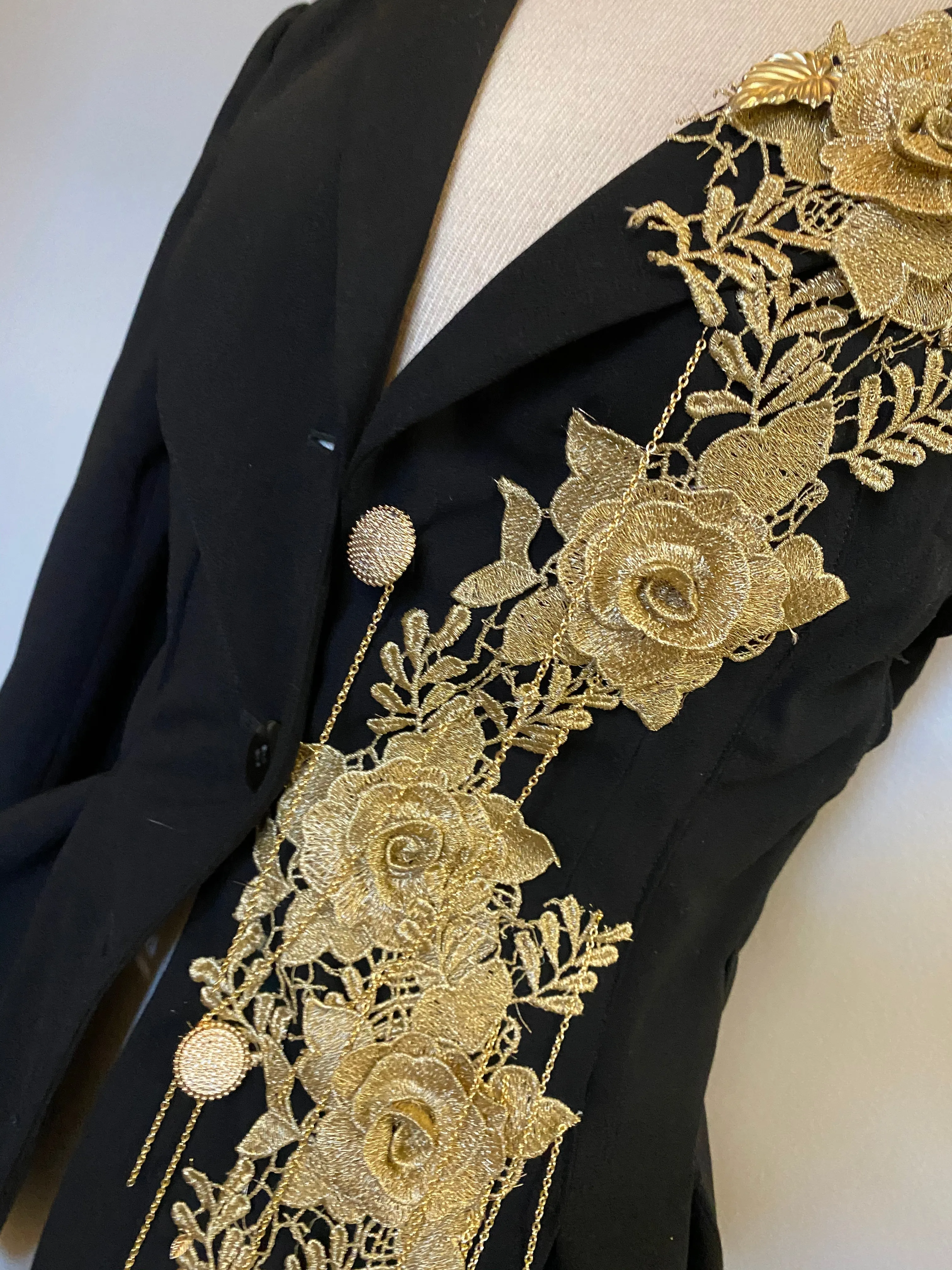 Asymmetrical party blazer