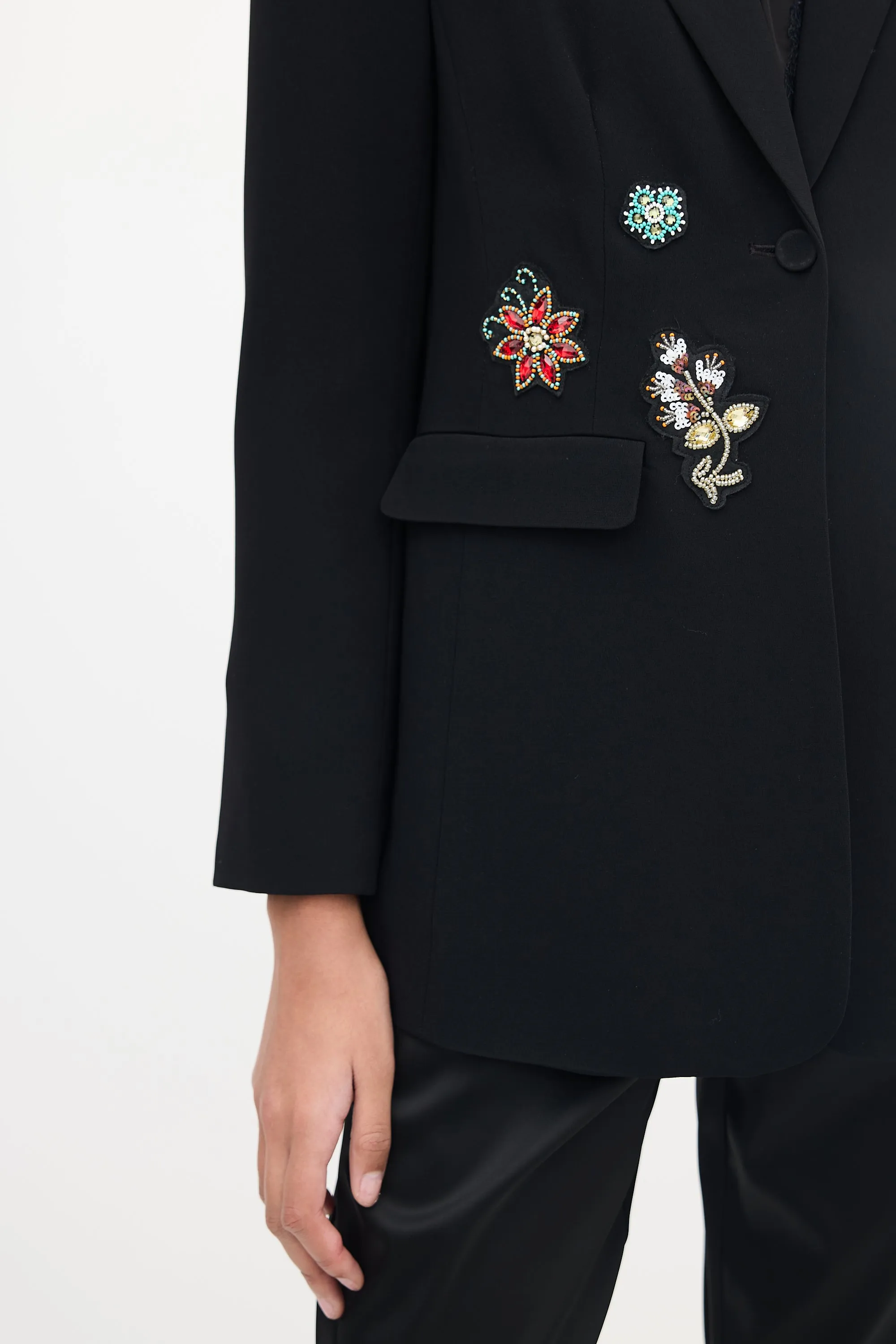 Black Embellished Peak Lapel Blazer