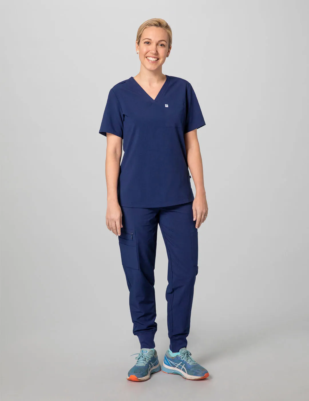 Womens 2-Pocket V-Neck Scrub Top - Navy